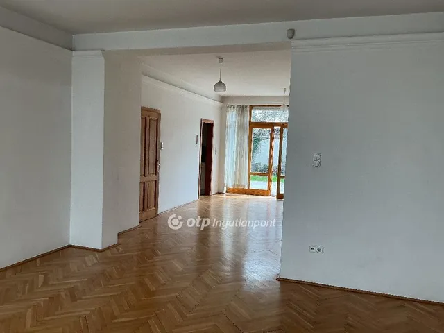 Eladó ház Budapest XVIII. kerület 265 nm