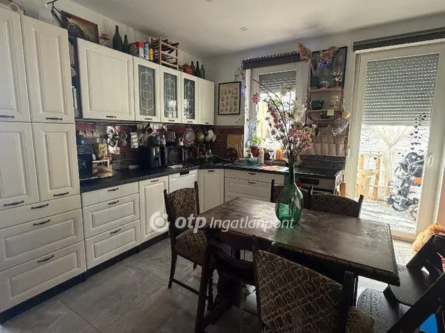 Eladó ház Délegyháza 74 nm