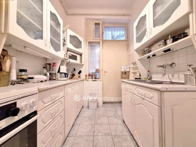 Eladó lakás Budapest I. kerület 83 nm