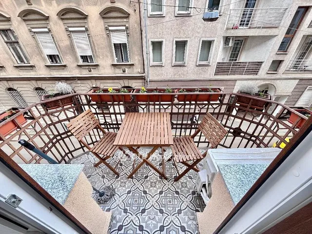 Eladó lakás Budapest IX. kerület, Rehabilitációs terület IX. ker. 72 nm