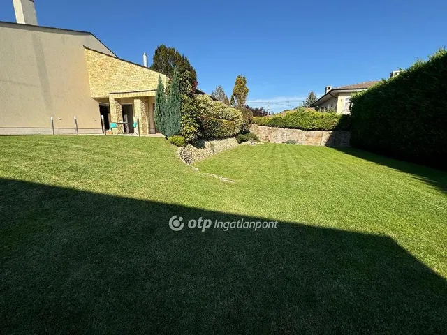 Eladó ház Diósd 291 nm