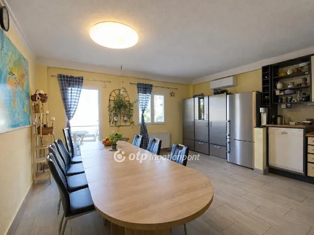 Eladó üdülő és hétvégi ház Budapest XIII. kerület, Népsziget 96 nm