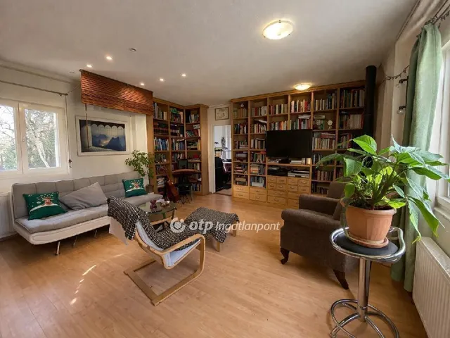 Eladó üdülő és hétvégi ház Budapest XIII. kerület, Népsziget 96 nm