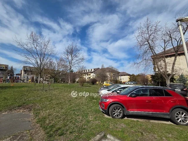 Eladó lakás Szentendre, Pannóniatelep 64 nm