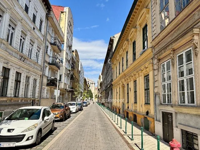 Eladó lakás Budapest VIII. kerület, Palotanegyed 67 nm