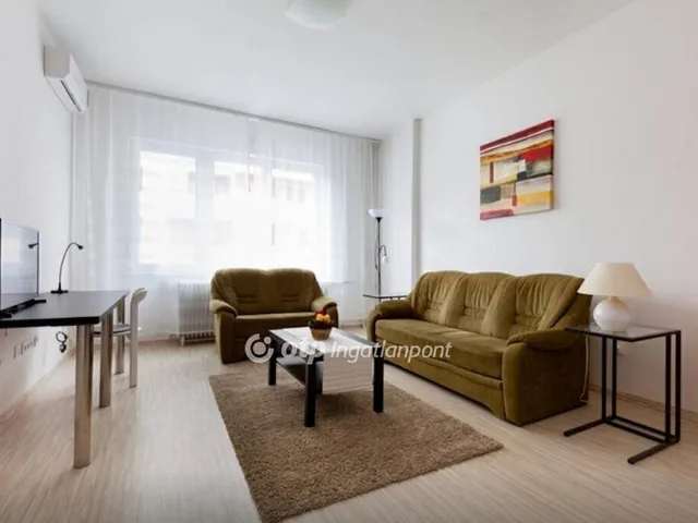 Eladó lakás Budapest I. kerület 79 nm