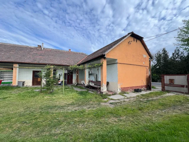 Eladó ház Budapest XV. kerület 185 nm