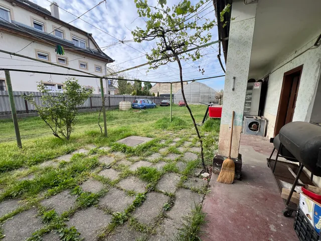 Eladó ház Budapest XV. kerület 185 nm