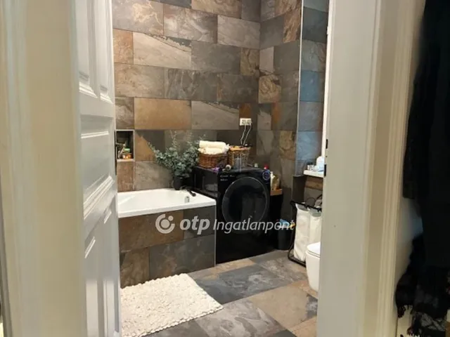 Eladó lakás Budapest I. kerület 82 nm