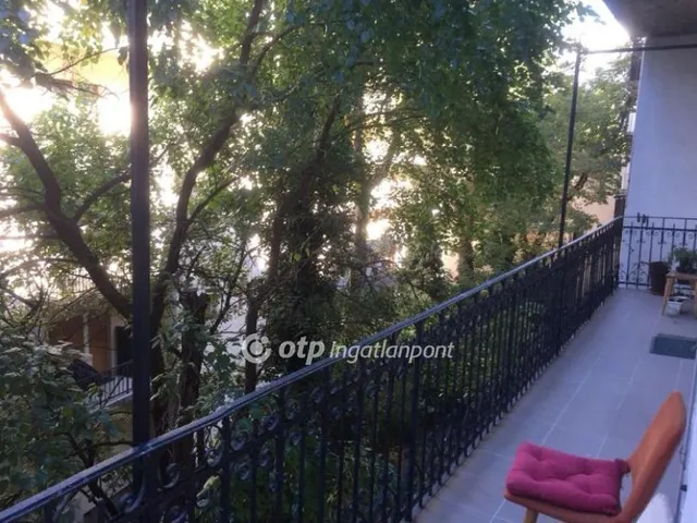 Eladó lakás Budapest I. kerület 82 nm