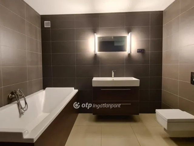 Eladó ház Budapest XII. kerület, Svábhegy 650 nm