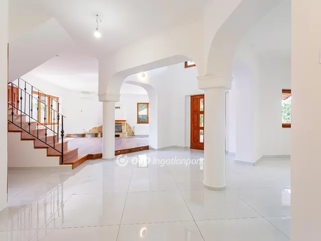 Eladó ház Szigetszentmiklós 280 nm