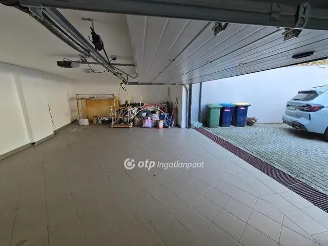 Eladó lakás Budapest III. kerület 175 nm