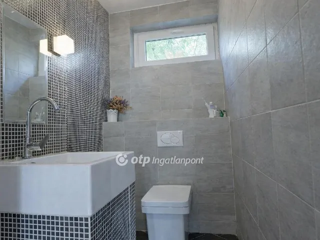 Eladó ház Budapest II. kerület 184 nm