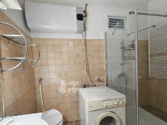 Eladó lakás Budapest I. kerület 102 nm