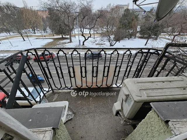 Eladó lakás Budapest I. kerület 102 nm
