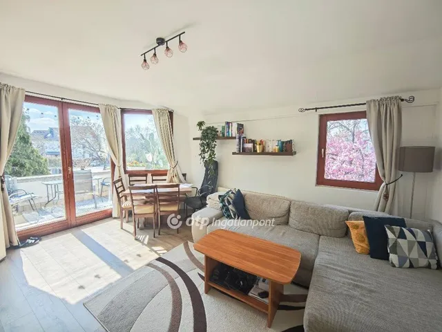 Eladó lakás Budapest III. kerület, Csillaghegy 64 nm