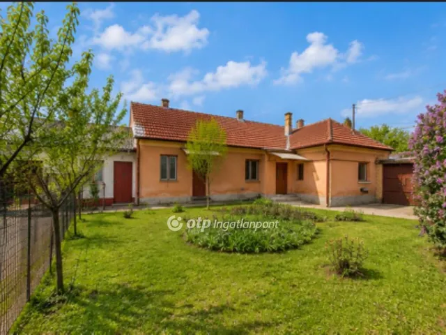 Eladó ház Abony 94 nm