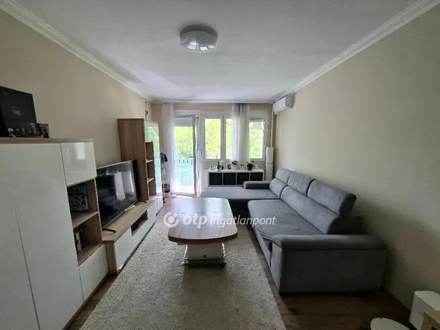 Eladó lakás Százhalombatta 71 nm