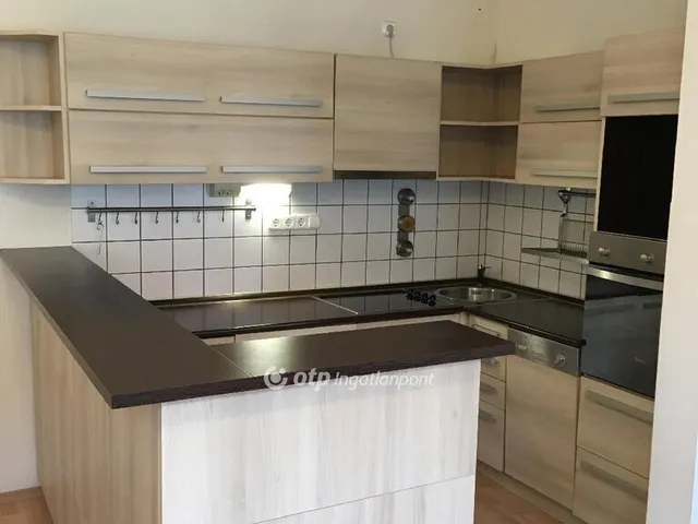 Eladó lakás Budapest VI. kerület 45 nm