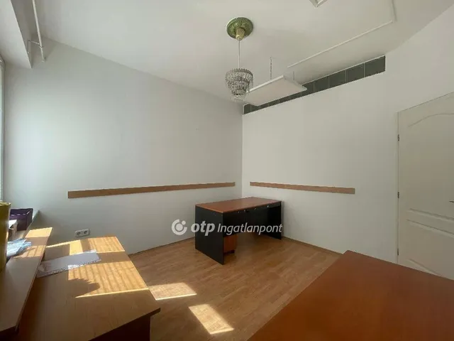Eladó lakás Budapest VIII. kerület 87 nm