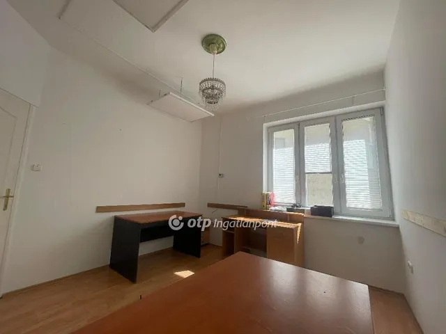 Eladó lakás Budapest VIII. kerület 87 nm