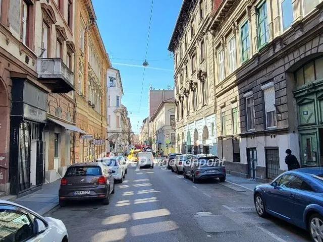 Eladó lakás Budapest VI. kerület 58 nm