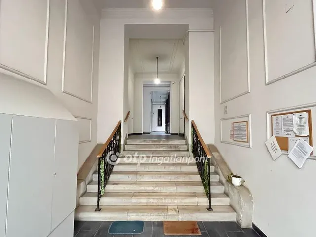 Eladó lakás Budapest V. kerület 77 nm