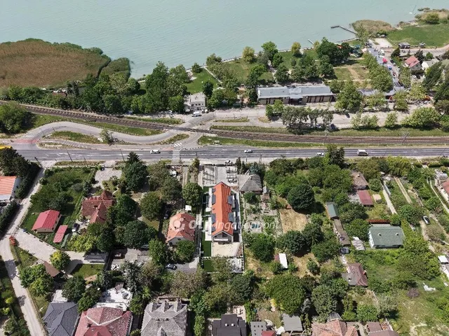 Eladó nyaraló Balatonfűzfő 44 nm
