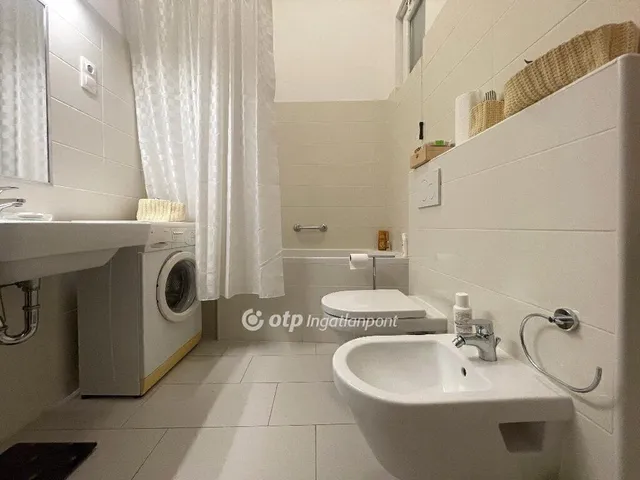 Eladó lakás Budapest II. kerület, Országút 74 nm