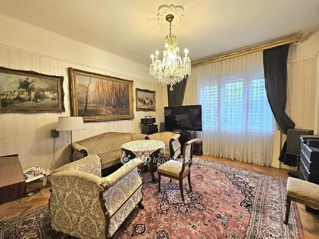 Eladó lakás Budapest I. kerület 102 nm
