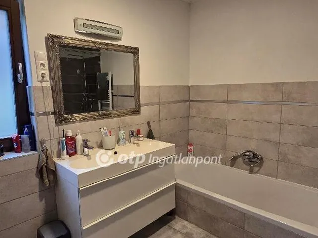 Eladó ház Diósd 202 nm