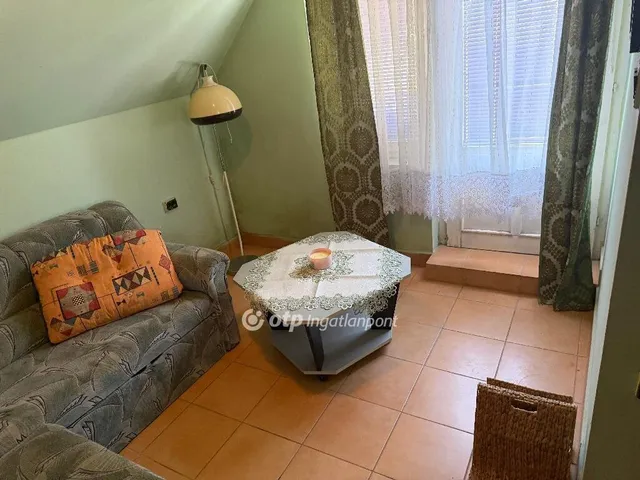 Eladó ház Pilisjászfalu 180 nm