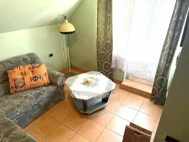Eladó ház Pilisjászfalu 180 nm