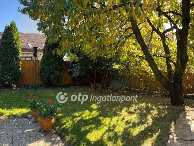 Eladó ház Budapest XVII. kerület, Madárdomb 220 nm