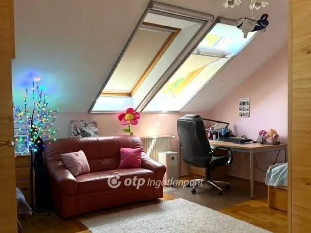 Eladó ház Budapest XVII. kerület, Madárdomb 220 nm