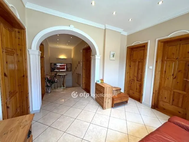 Eladó ház Budapest XVII. kerület, Madárdomb 220 nm