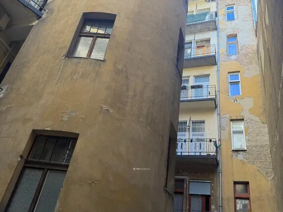 Eladó lakás Budapest VI. kerület 93 nm
