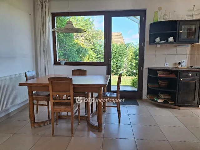 Eladó ház Budapest II. kerület, Szemlőhegy 212 nm