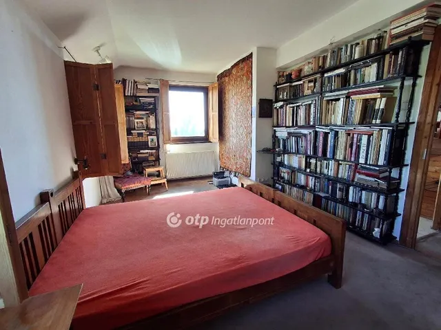 Eladó ház Budapest II. kerület, Szemlőhegy 212 nm