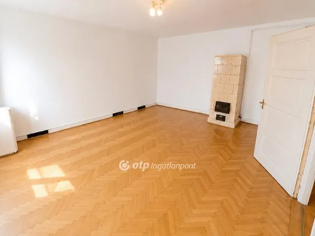 Eladó lakás Budapest I. kerület 42 nm