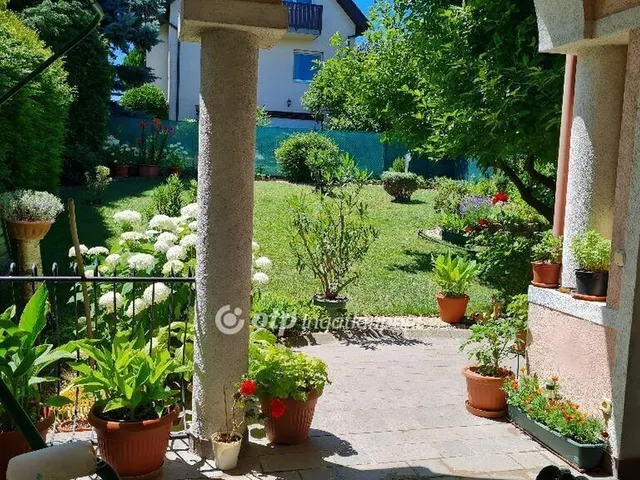 Eladó ház Budapest II. kerület 276 nm