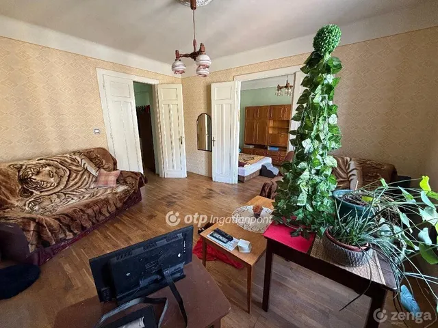 Eladó lakás Budapest VIII. kerület 85 nm