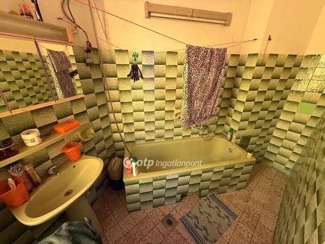 Eladó lakás Budapest VIII. kerület 85 nm