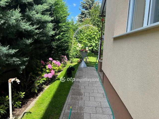 Eladó ház Budapest XV. kerület 148 nm