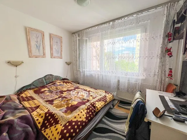 Eladó lakás Budapest X. kerület, Laposdűlő 72 nm
