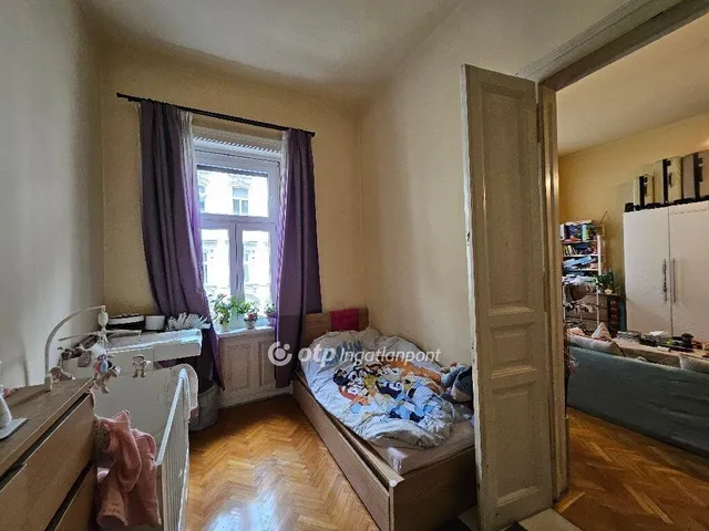 Eladó lakás Budapest VI. kerület, Nagykörúton kívüli terület 71 nm