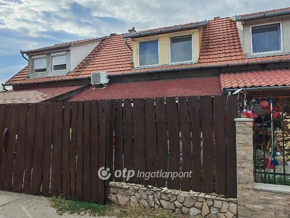 Eladó lakás Cegléd 67 nm
