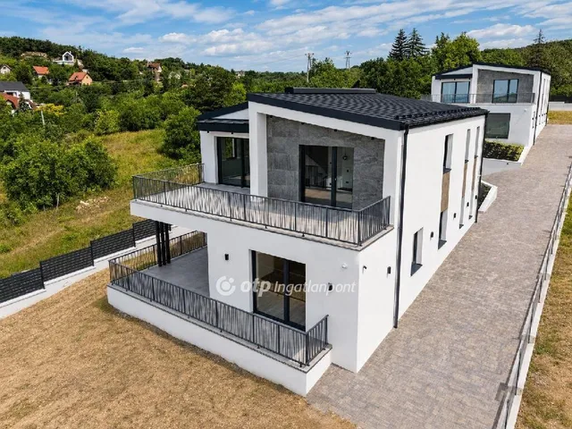 Eladó lakás Balatonalmádi, Vörösberény 114 nm
