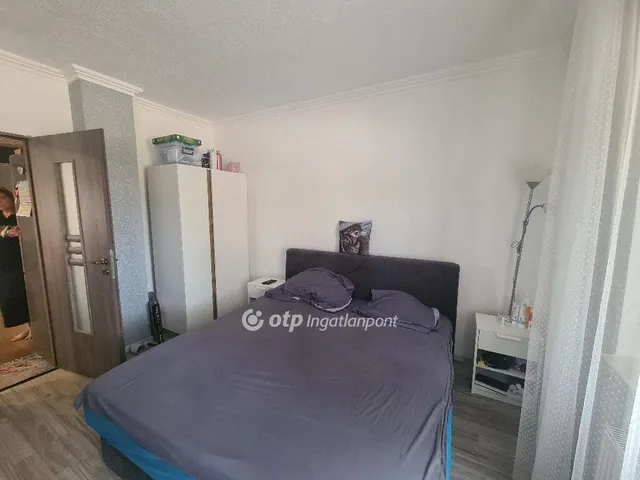 Eladó ház Törtel 90 nm